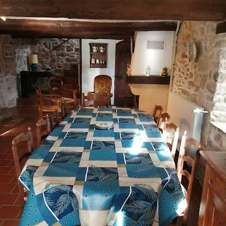 Proche Baignade, La Bergerie De Claire *