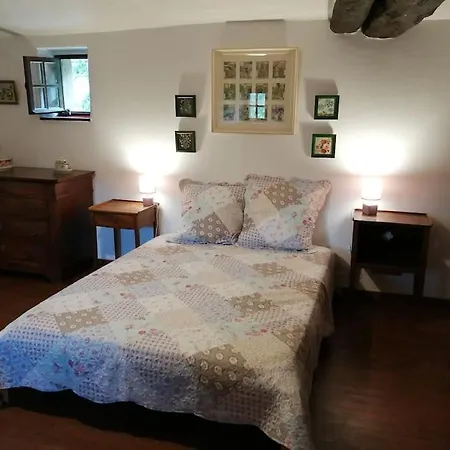 Proche Baignade, La Bergerie De Claire Holiday home Thoiras
