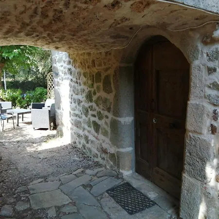 Proche Baignade, La Bergerie De Claire * Thoiras